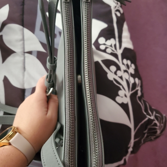 Crossbody - Picture 2 of 3